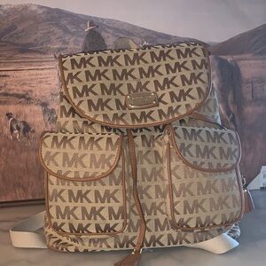 Michael Kors Jet Set Backpack